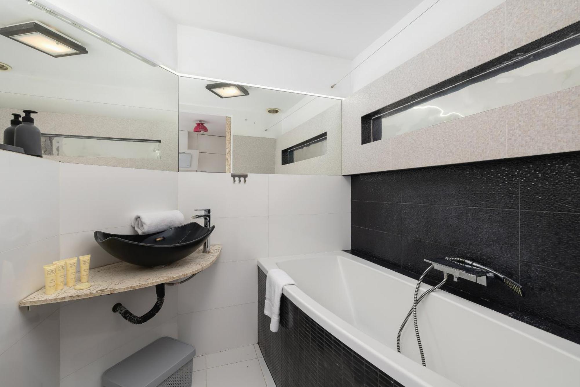Klimatyzowane Do Pracy Zdalnej W Centrum Krakowa Z Antresola I Wanna By Renters