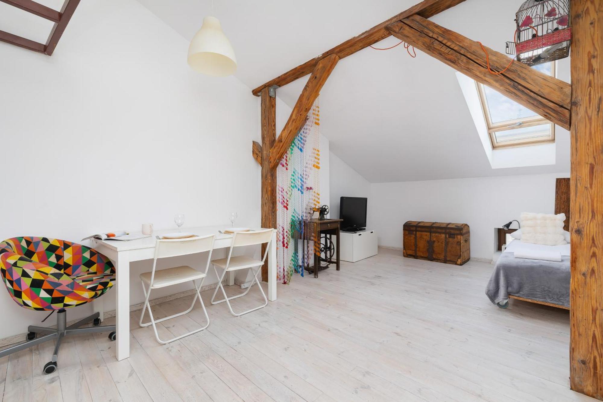 Klimatyzowane Do Pracy Zdalnej W Centrum Krakowa Z Antresola I Wanna By Renters Apartment